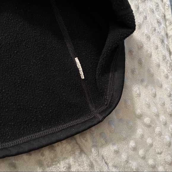 EUC Old Navy athleasure sweatshirt - Picture 10 of 16